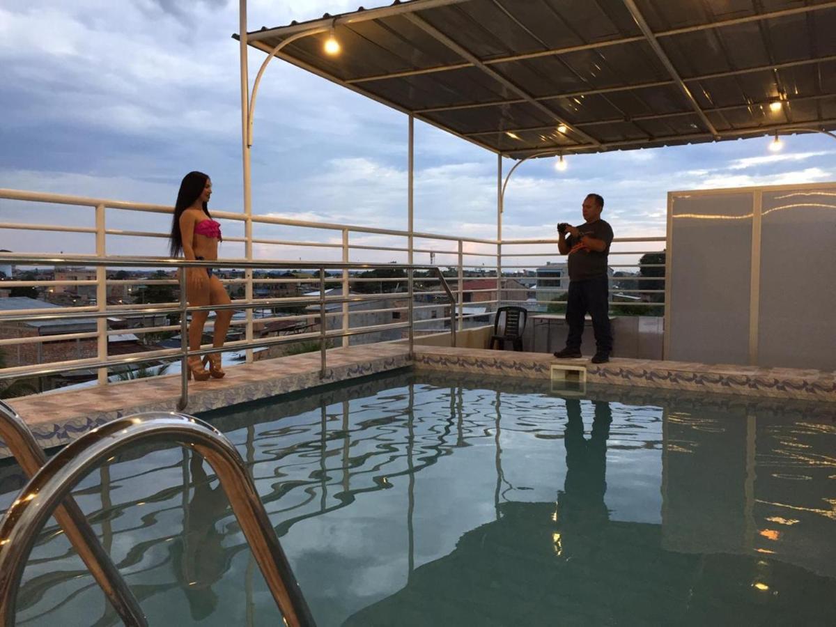 Готель Tarapoto Hostal *** Ікітос Екстер'єр фото